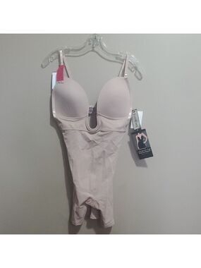 bebe U Plunge Women's Mid Thigh Shaping  Bodysuit in Cream Size XL